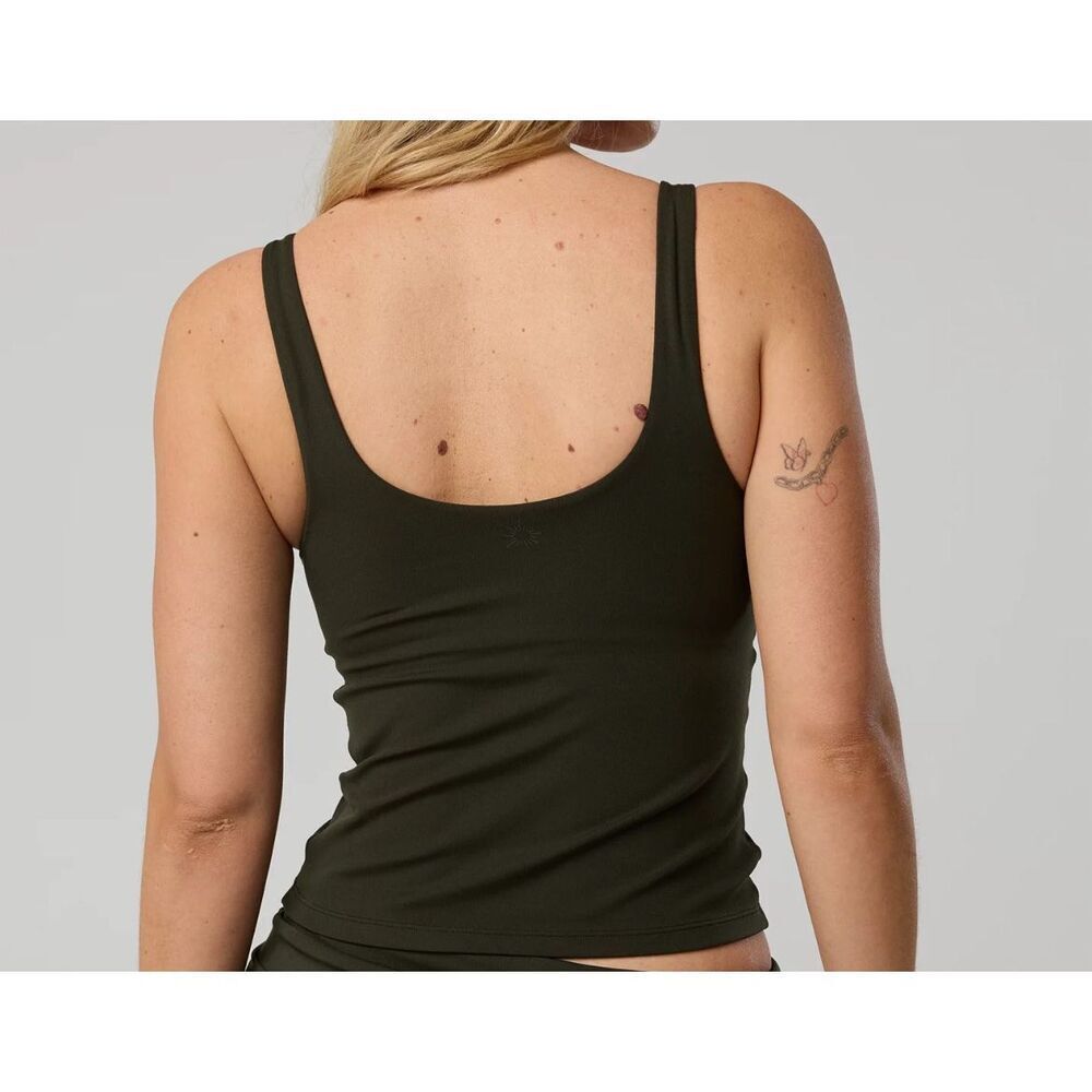 Offline by Aerie Olive Green Tank Top Built In Bra Stretchy Lounge Active Top Si - Picture 2 of 8
